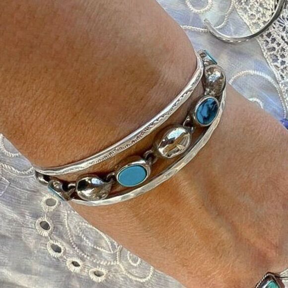 Vintage Silver & Turquoise Dome Link Bracelet - Picture 7 of 7